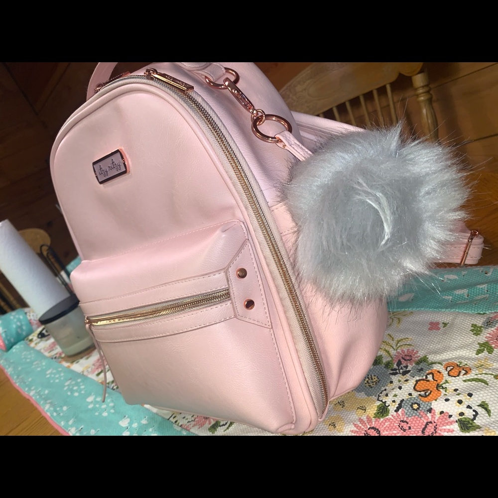Mini boss in blush